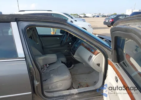 2008 Cadillac Dts 1Sd z USA, uszkodzony, nr VIN 1G6KD57Y38U154893